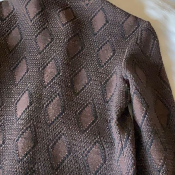 Vintage Sweater Reminiscent of Chanel! - Picture 16 of 16